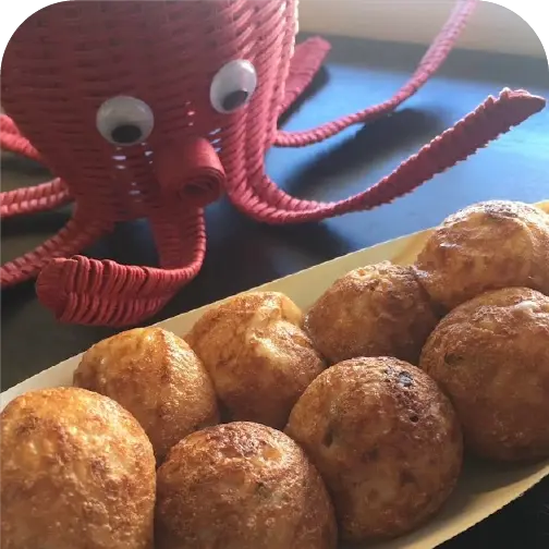 たこやき各種、メンチカツなど by chameleon store